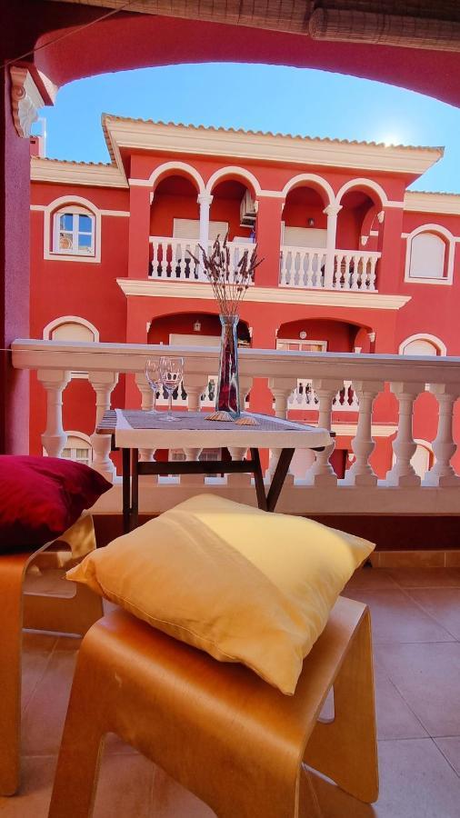 Apartamento Rojo Con Vistas Al Mar Mazagon Luaran gambar
