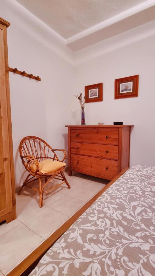 Apartamento Rojo Con Vistas Al Mar Mazagon Luaran gambar