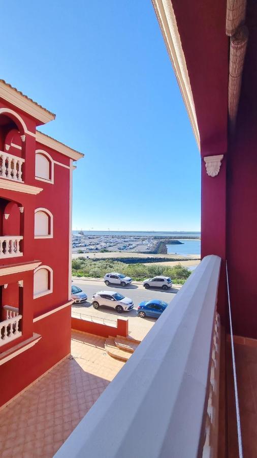 Apartamento Rojo Con Vistas Al Mar Mazagon Luaran gambar